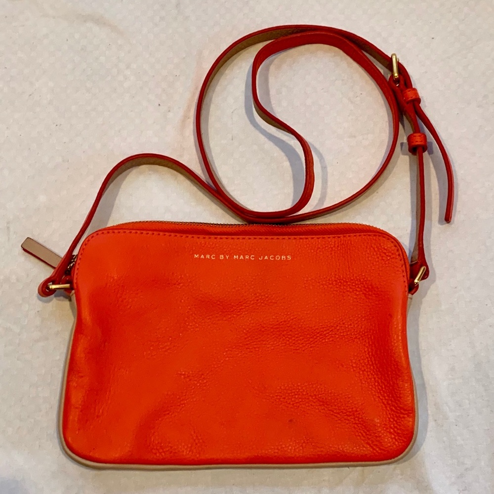NWOT Marc by Marc Jacobs cute crossbody bag